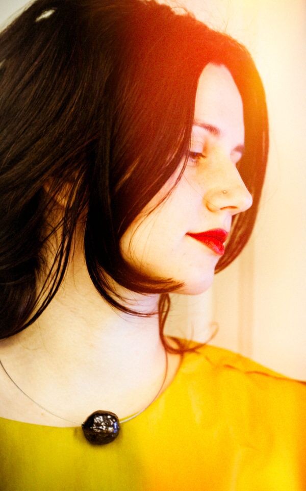 Immagine di collana noce+ colore nero